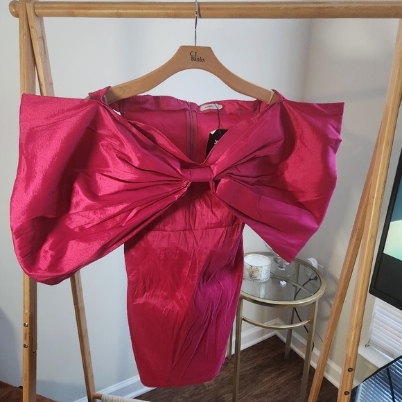 Dress - Picture 1 of 1